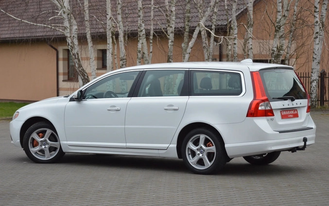 Volvo V70 cena 29500 przebieg: 350000, rok produkcji 2010 z Małogoszcz małe 704